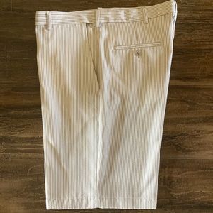 Haggar Seersucker Stripe Men’s Flat Front Shorts